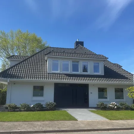 Techts Landhus Birkenallee *