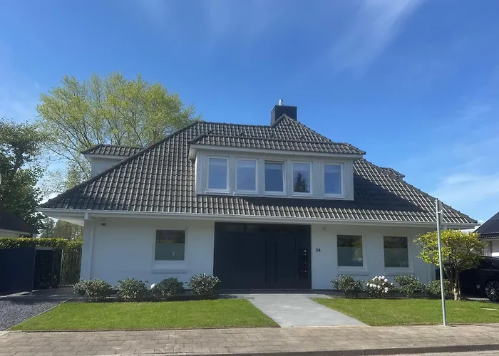 Techts Landhus Birkenallee *